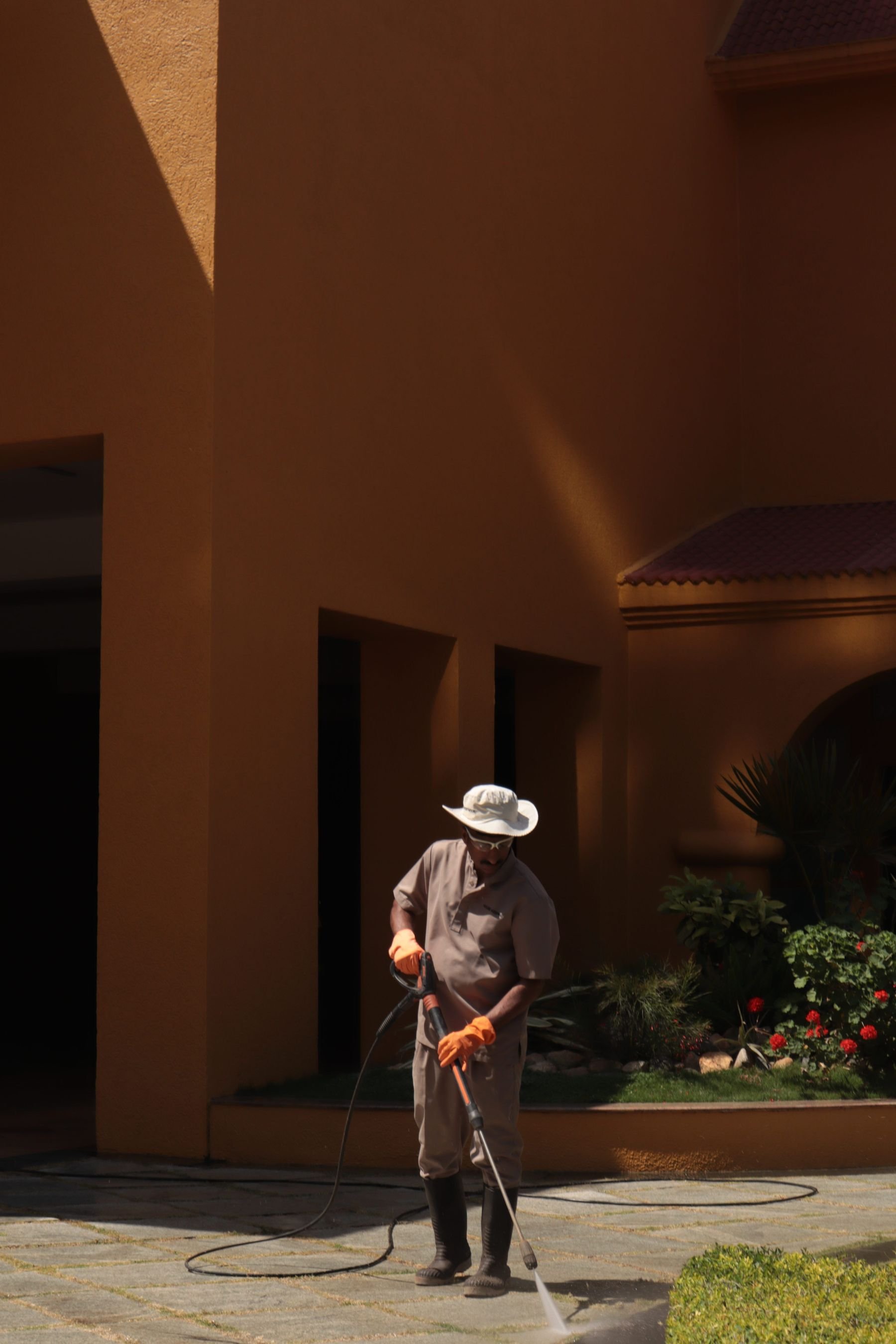 Sidewalk and Walkway Wash